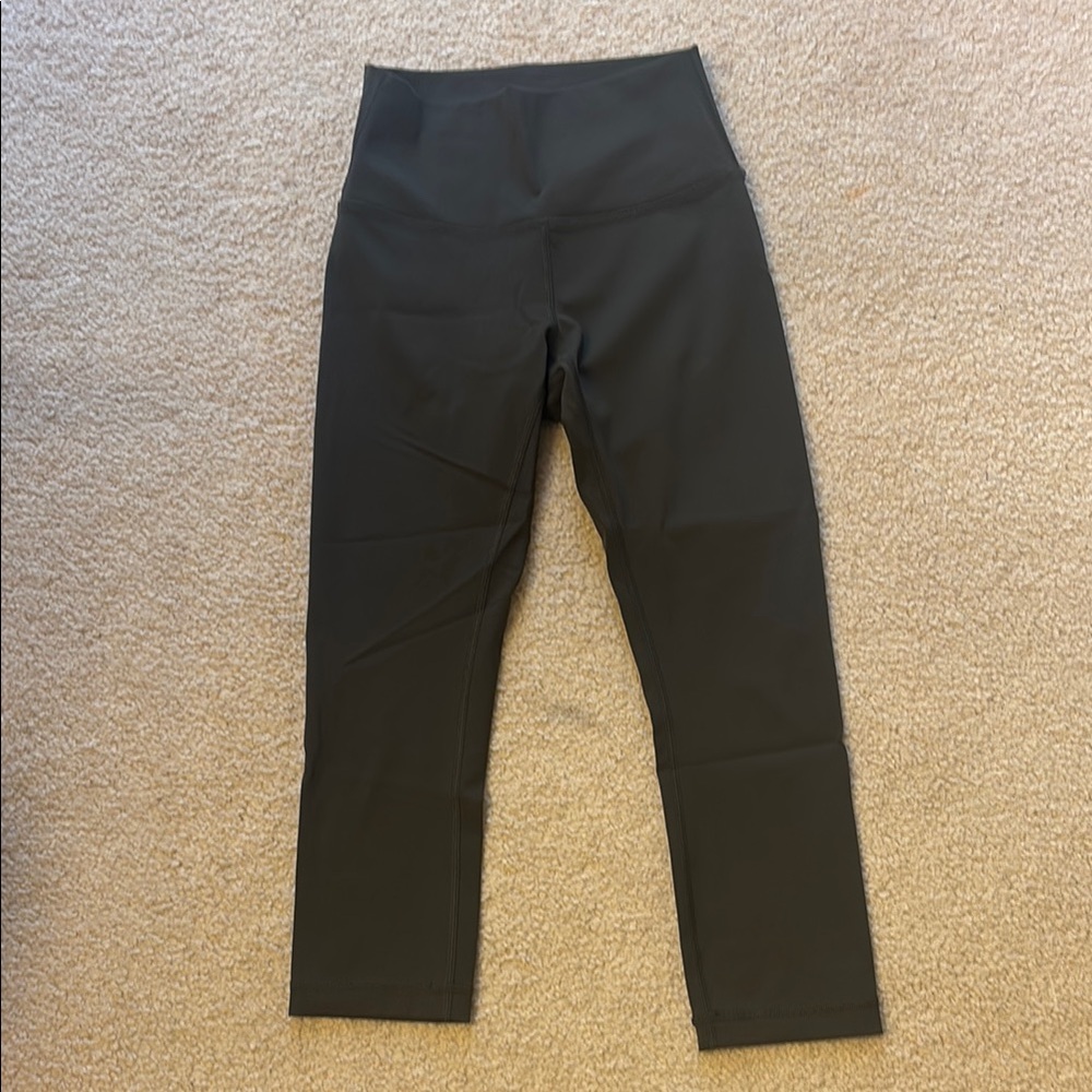 Lululemon Army Green Cropped Leggings